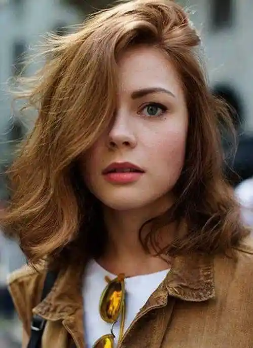 首页 发型 中长发