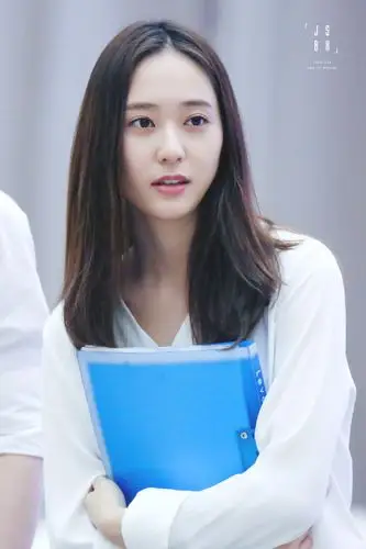 郑秀晶krystal《毕业季》拍摄