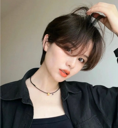 最美短发发型图片女,最好打理的齐肩短发也可以很百变 - itcask网