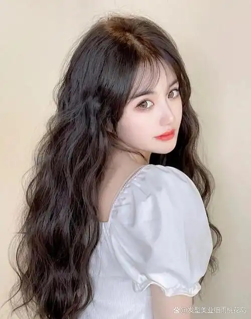 温柔到爆的法式烫,氛围感超级是每位小姐姐心中发型的no.1.