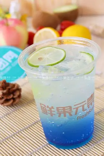 碧海蓝天气泡水 (1)