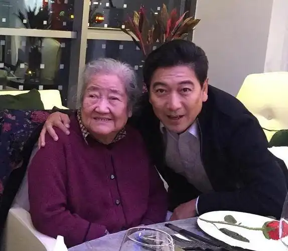 至今未婚,他养了哥哥一辈子不离不弃|王君|娇妻|杨迪|水亦诗_网易订阅