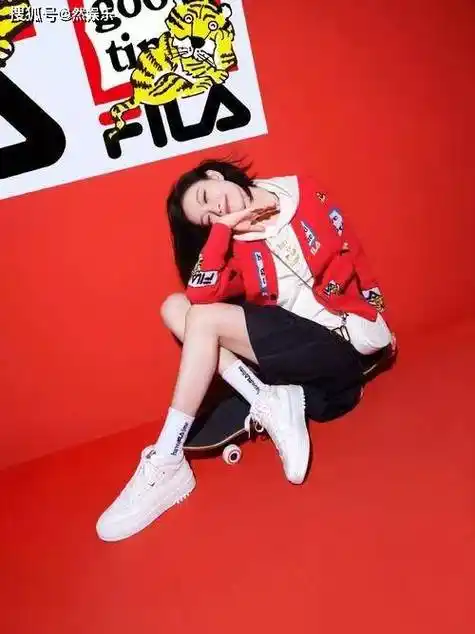 倪妮演绎fila高级运动时装,运动风也能有高级范儿!_时尚_人们_风格