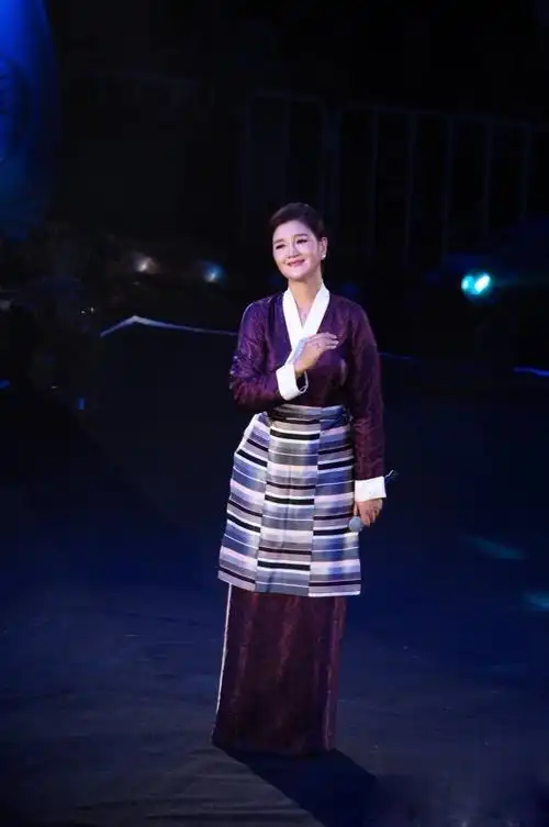 3—降央卓玛2016演出剧照一 (20160609—20161007)