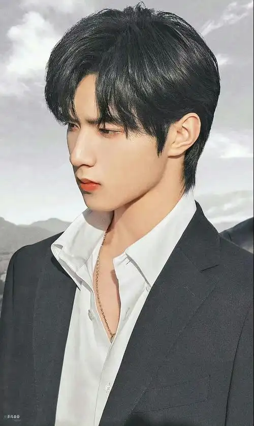 刘耀文从小就拥有一双美丽的眼睛