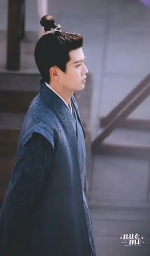 任嘉伦长安如故# 杀青快乐～ 来自_糯米啊 - 微博