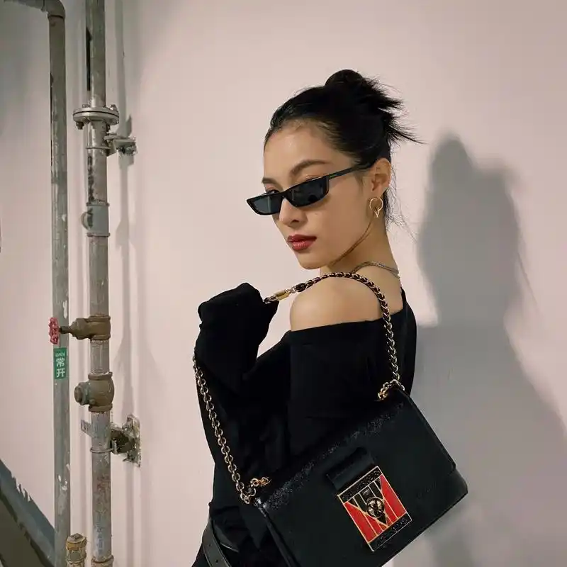 头像|可甜可酷钟楚曦