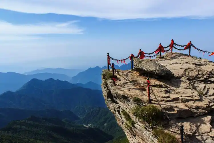 秦岭最高峰,太白山.