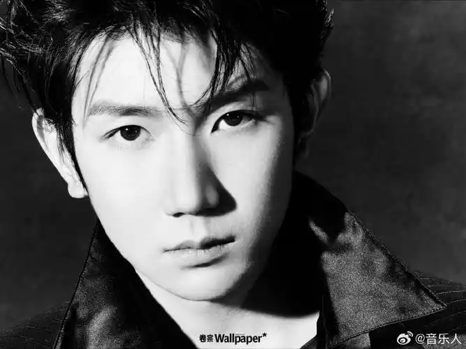 王源冲突感大片#新杂志来啦@tfboys-王源最新杂志四月刊上线,短发