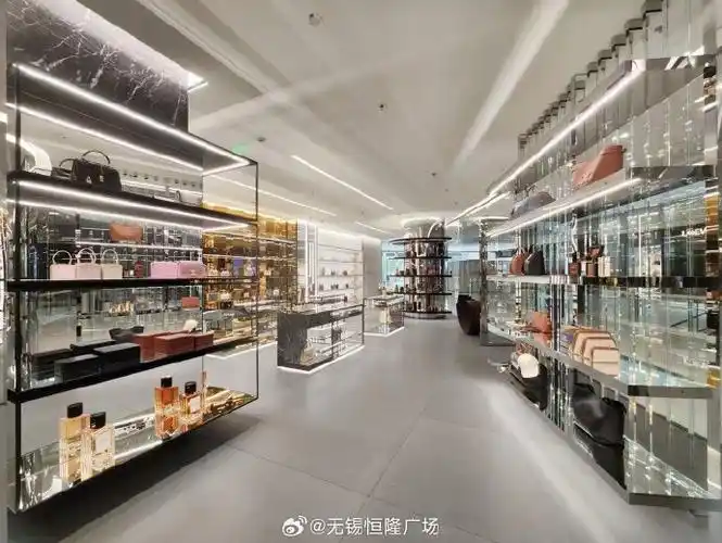 无锡恒隆广场女装精品店全新开幕