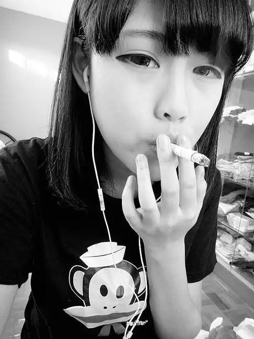 个性女生唯美qq好看透明皮肤图片