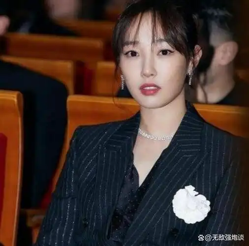 为何李小璐离婚后一直无绯闻?真实原因揭晓:她并非在等贾乃亮