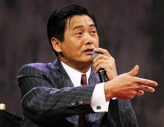 发哥孩子脐带绕颈无缘人世,他裸捐56亿财产,网友:发哥要坚强|周润发