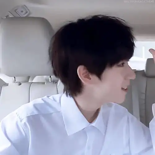 打破xnb贺峻霖拥有世界上最漂亮的笑容