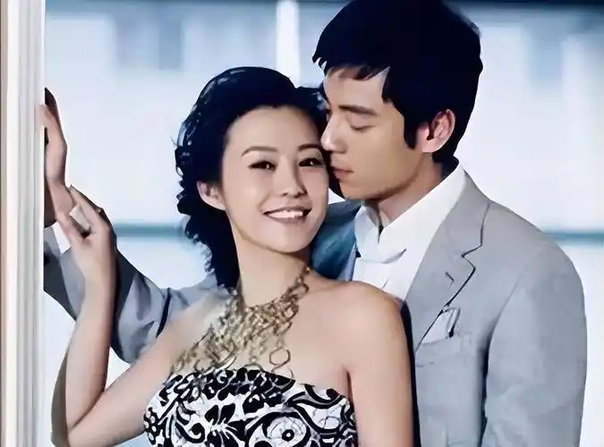 他是郝蕾前夫,追过王珞丹,跟殷桃是好友,却娶了小他11岁的姑娘_李光洁