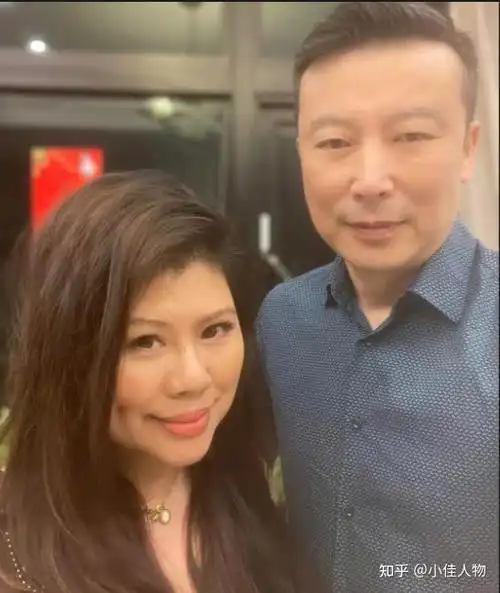 而林炜在离婚后,又交往了一个富婆女友,暂时还没有结婚的打算.