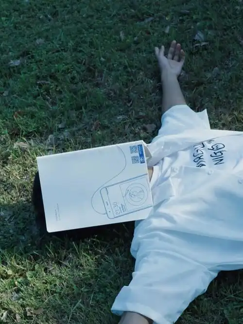 白衬衫是少年的代名词吧