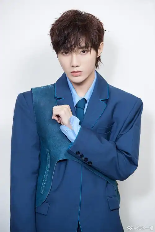 最酷男明星西装杀