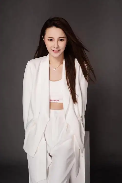 形形象照|摄影|时尚/艺术摄影|简单生活视觉 - 原创作品 - 站酷