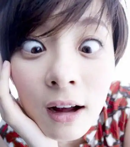 孙俪微博晒搞怪对眼照:总能发现更美的自己