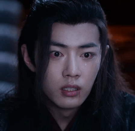 真担得起"肖战一滴泪,天上一颗星",不管是闭眼流泪,还是睁眼哭,隐忍