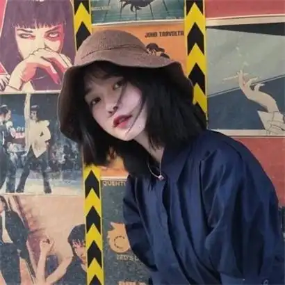 高冷戴帽子女孩头像其实侧面比正脸的要好看的多