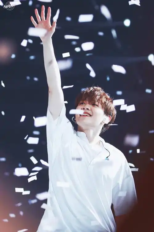 nine percent尤长靖 长靖你的笑怎么这么甜吖