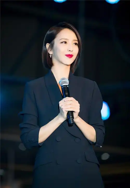 佟丽娅明星同款小西装春秋韩版气质修身时尚ol职业西服两件套装女