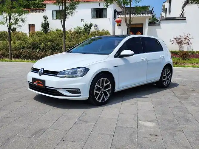 大众高尔夫200tsi dsg二手车报价7.68万