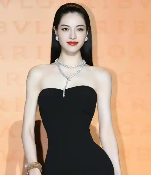 钟楚曦保持身材的方法_时代_机会_能力