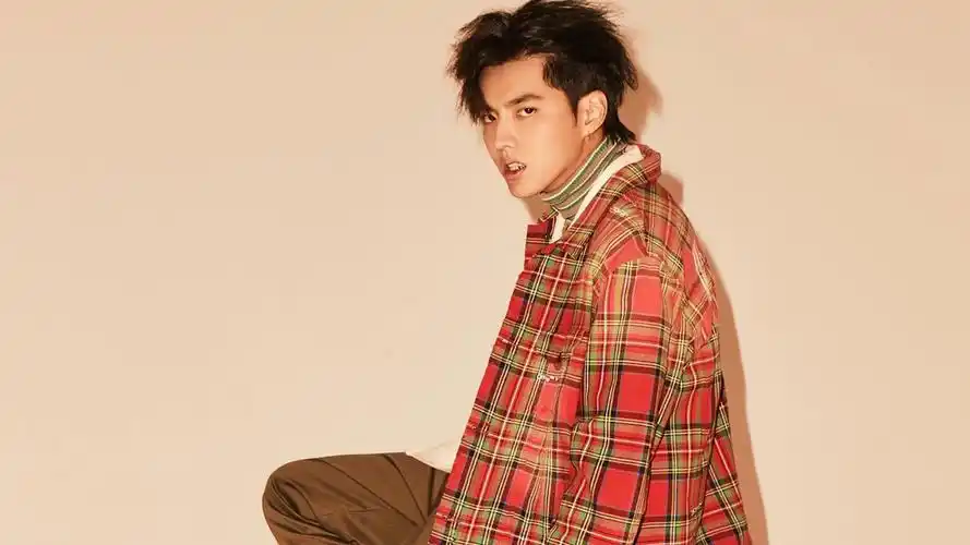 吴亦凡二审维持原判,其经纪公司已成老赖,名下仅一家公司续存