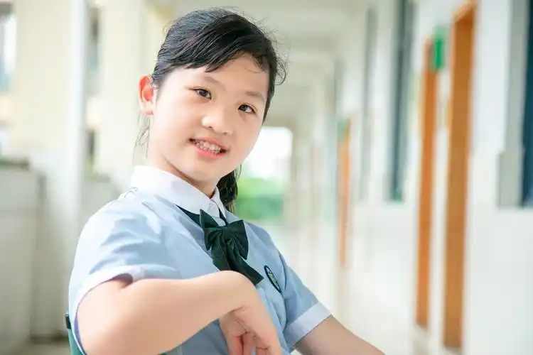 学院路小学毕业照——个人写真照