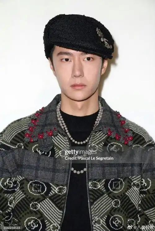 王一博巴黎时装周香奈儿大秀g社生图#王一博工作室的审美##王一博报童