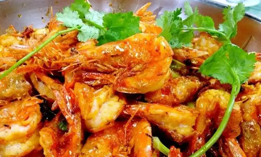 爆炒香辣虾的做法(掌握8个步骤味道麻辣鲜香)