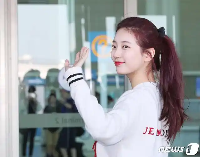 裴秀智这是什么清纯女高中生