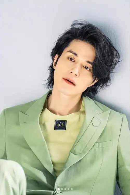 盘点8位韩国「长发男星」|短发|发型|卷发|刘海|李钟硕_网易订阅