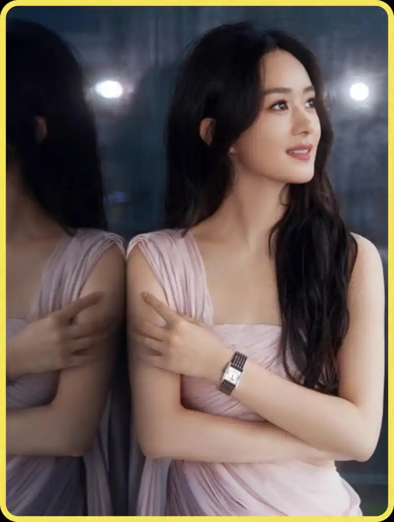 《与凤行》是3月份最火的剧之一,这边《与凤行》还在热播,那边赵丽颖