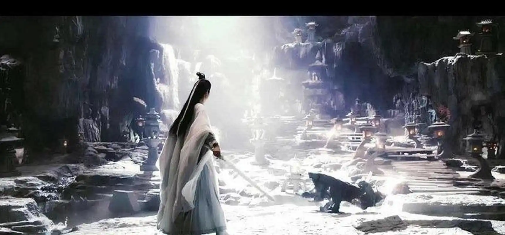 肖战玉骨遥时影背影图,有一夫当关决绝的气势!一整个有被帅到