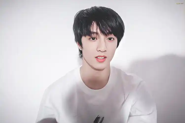 刘耀文 - 堆糖,美图壁纸兴趣社区