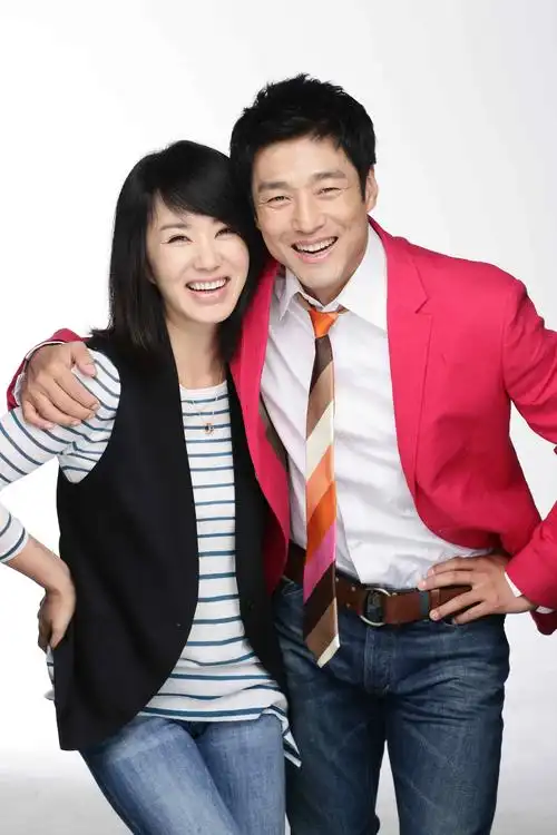 男女主角合照.jpg