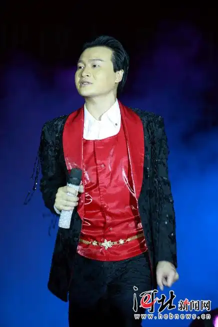 著名的 张国荣"模仿者 钟浩