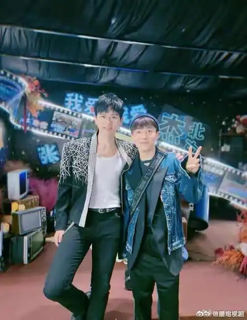 张杰赵丽颖合照