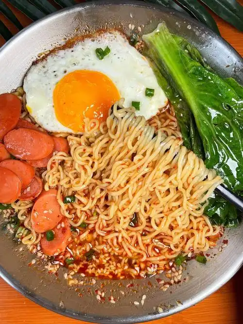 好吃的酸汤泡面酸辣过瘾75太美味啦7575