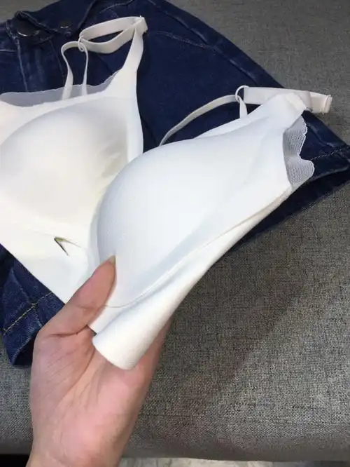 敲轻薄夏天穿这种冰丝内衣就像穿空调出门