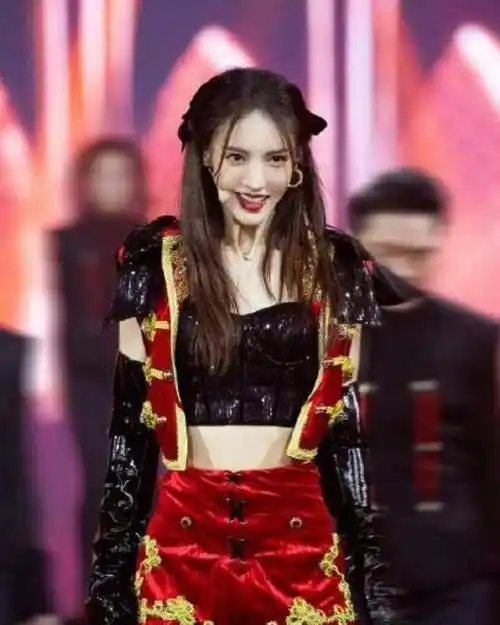 成团名单出炉,网友直呼意难平,张含韵和王霏霏遗憾落选_姐姐_孟佳