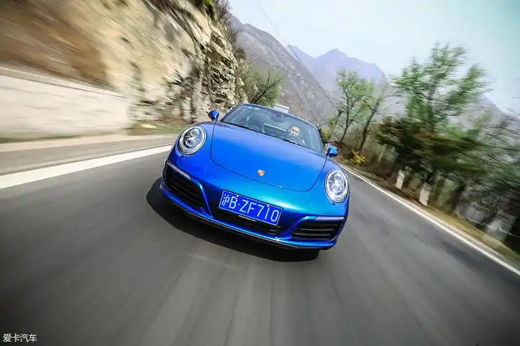 你只需要找到山路中弯道的"切点",跟随着车的节奏,你就能穿针引线般的