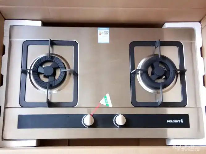 转让5台全新的华润百尊1116s林内生产的台嵌两用天燃气灶