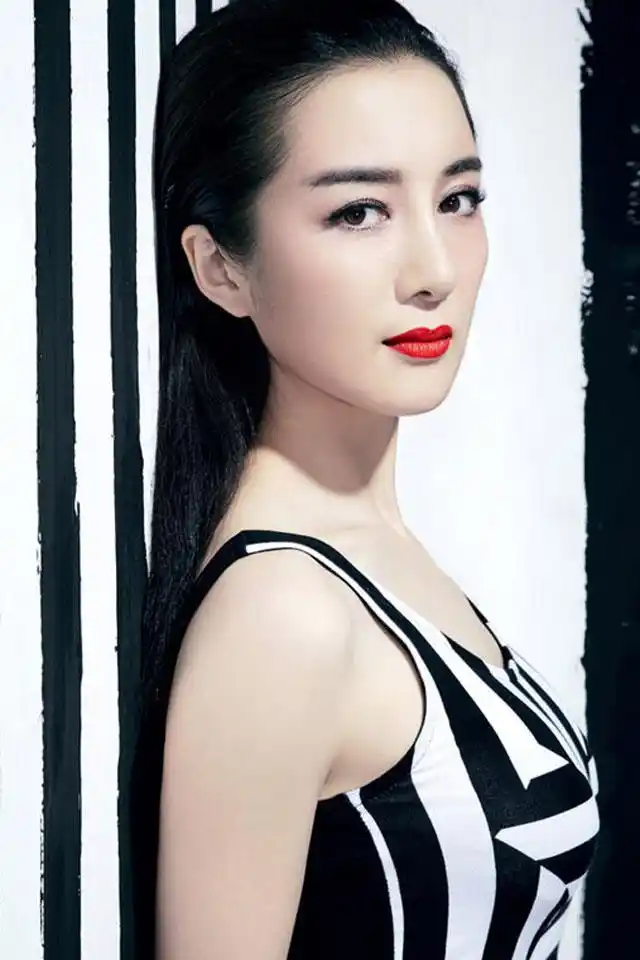 李依晓手机壁纸