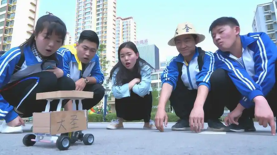 黑水国影视幕后制作花絮,大圣制作磁悬浮越野车,真厉害