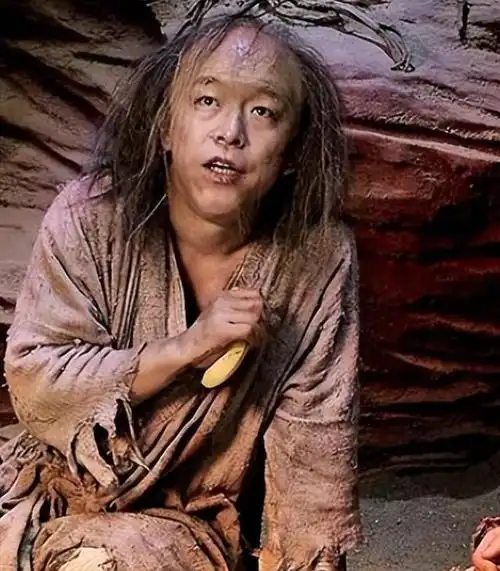 18岁黄渤忍了,18岁张卫健也忍了,看了18岁的雷佳音我